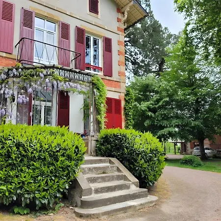 לינה וארוחת בוקר D'hote - Le