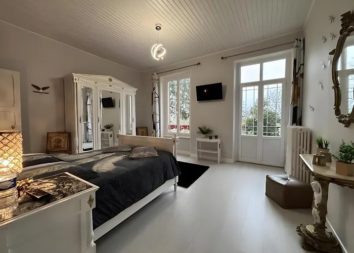 D'hote - Le Отель типа 