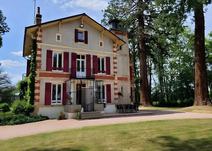 לינה וארוחת בוקר D'hote - Le